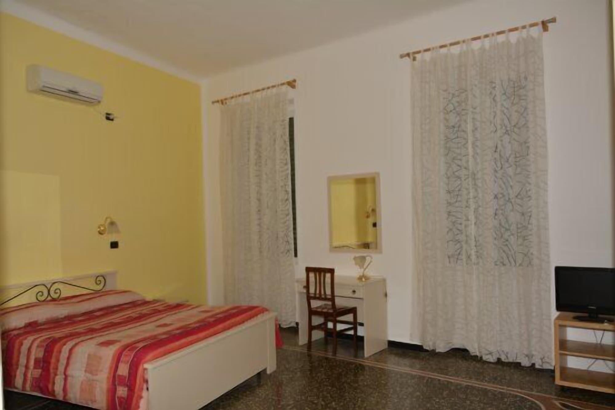 Family Hotel Balbi Генуя Екстер'єр фото