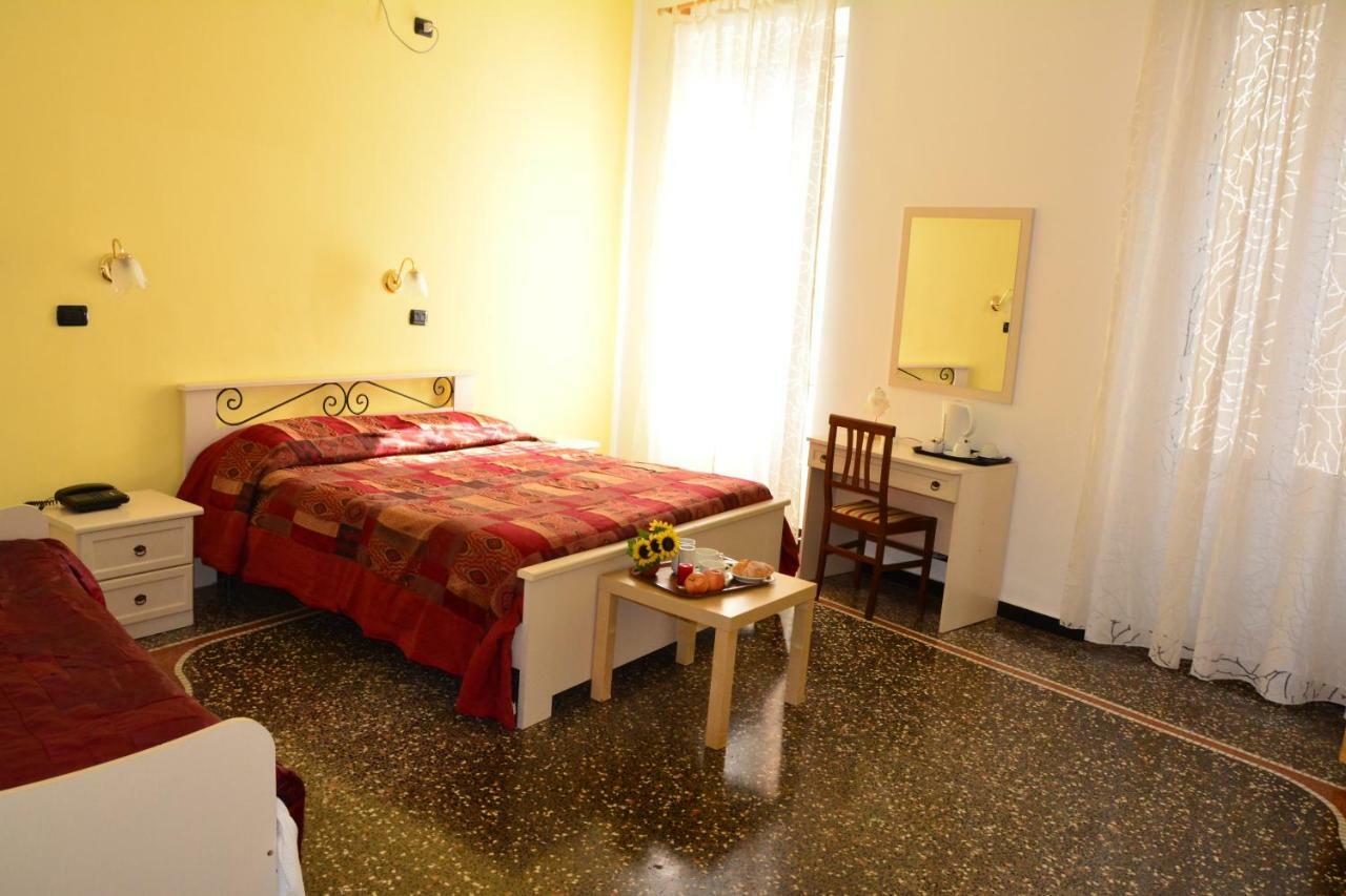 Family Hotel Balbi Генуя Екстер'єр фото